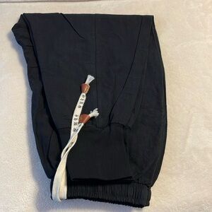 Men’s black pants,new without tag